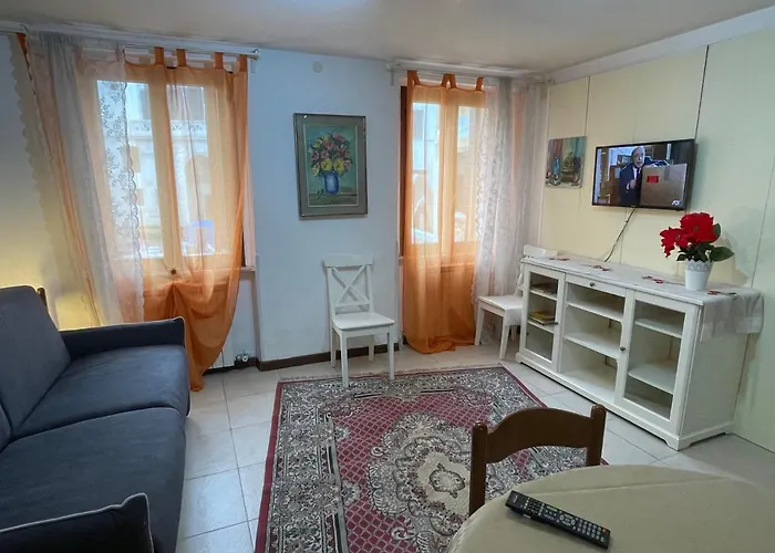 Home Lovers Apartment